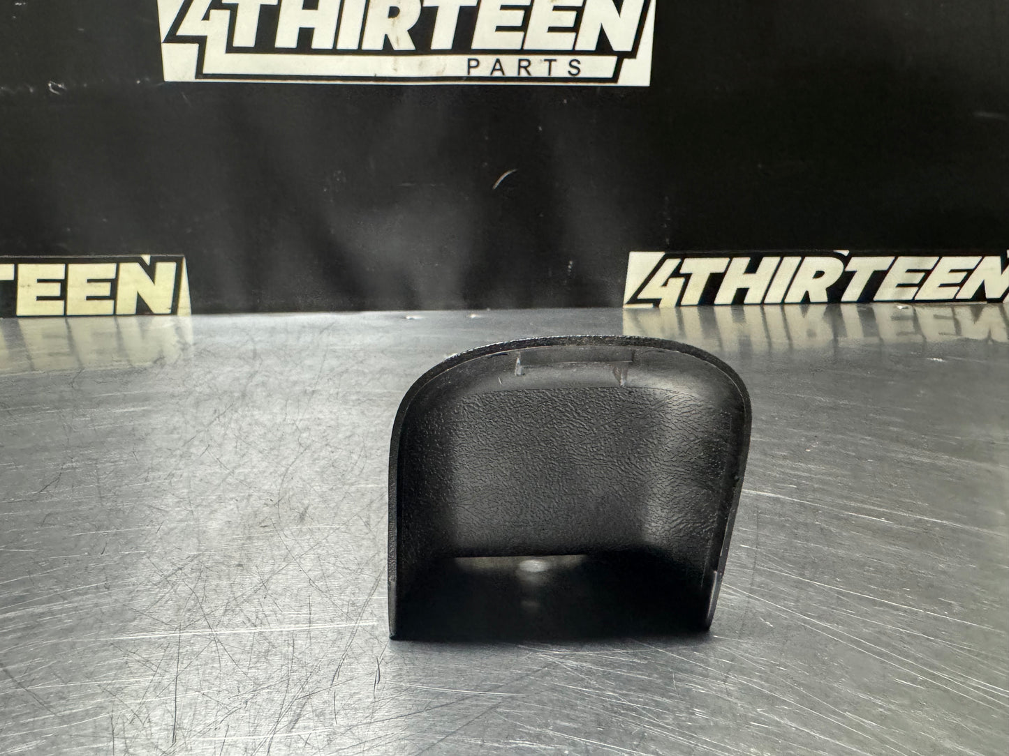 97 -04 CORVETTE C5 SEAT TRACK COVER #N227