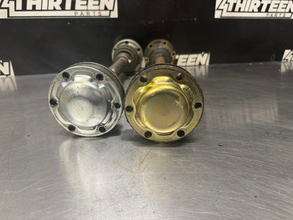 04-06 PONTIAC GTO AXLE SHAFT PAIR DRIVER AND PASSENGER SIDE LH & RH #L396