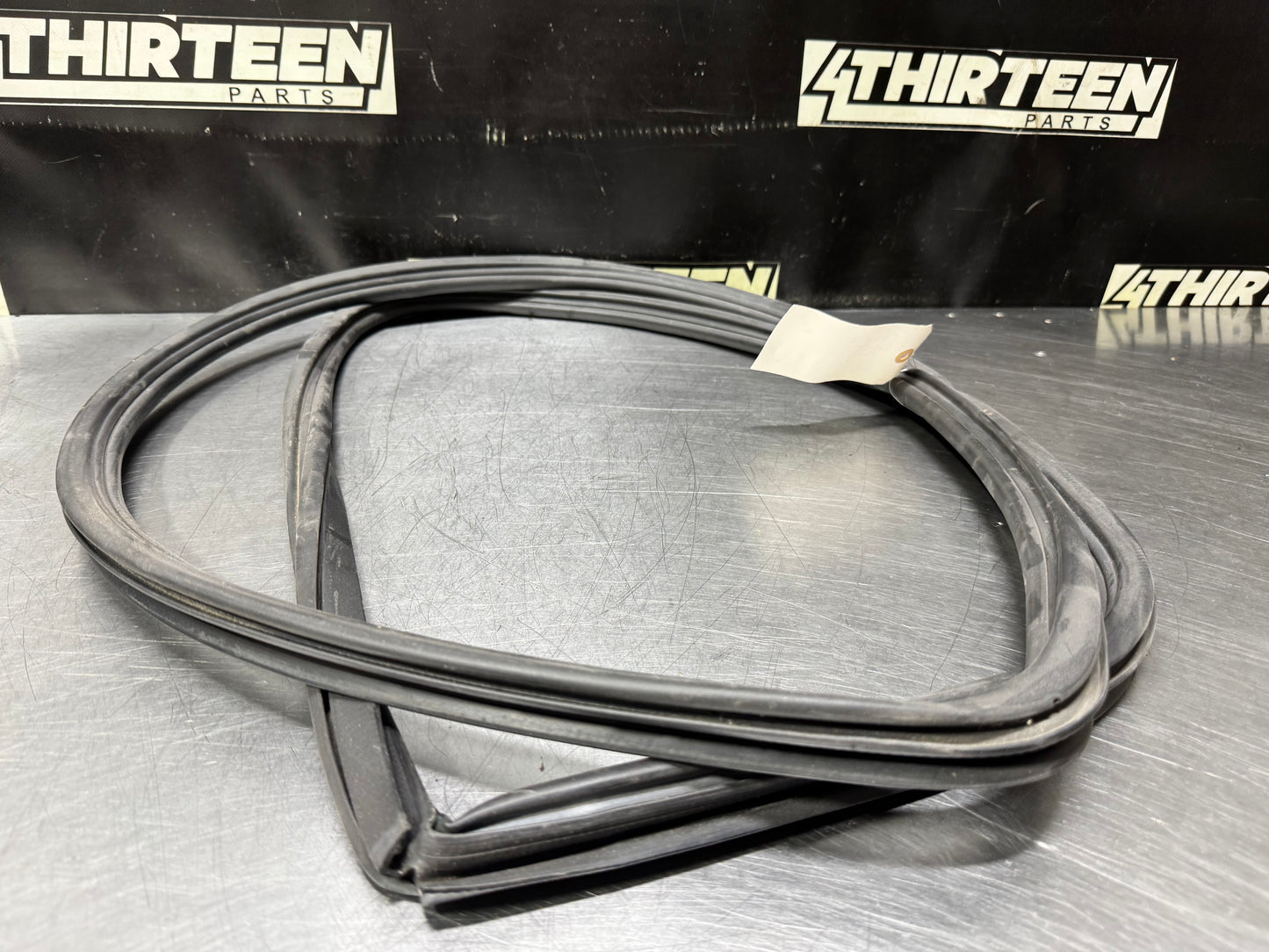 04-06 PONTIAC GTO RH PASSENGER DOOR SILL WEATHER STRIP SEAL OEM #N717