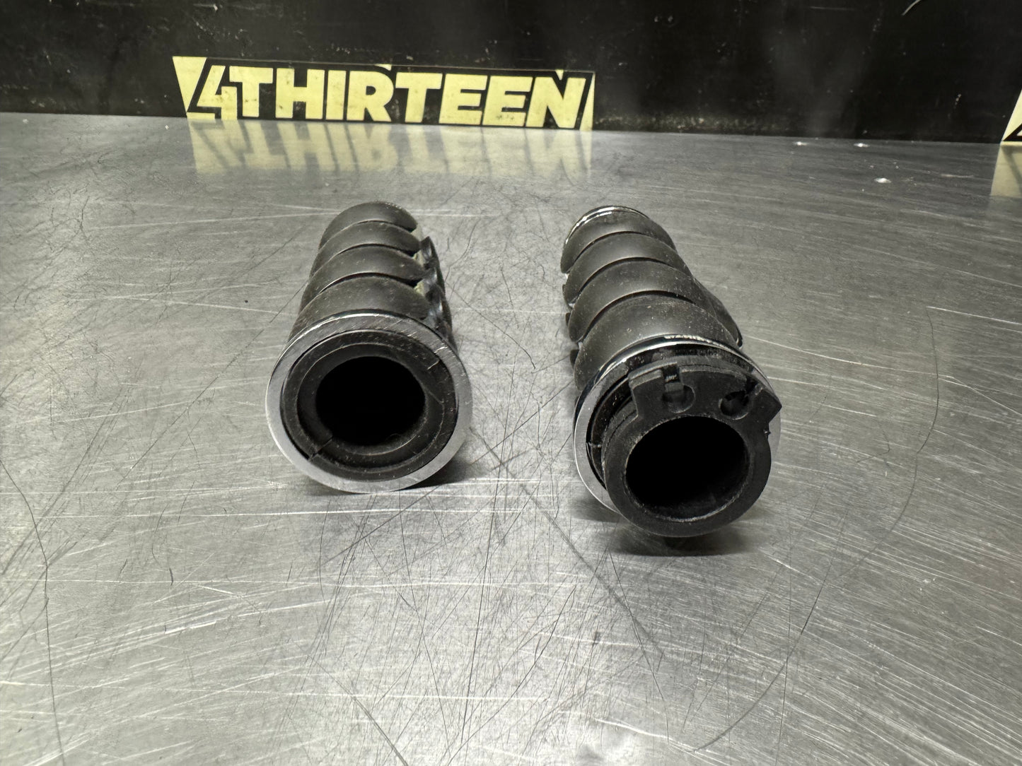 AFTERMARKET MOTORCYCLE SPIKE HANDLE BAR GRIPS FOR HARLEY DAVIDSON #N789