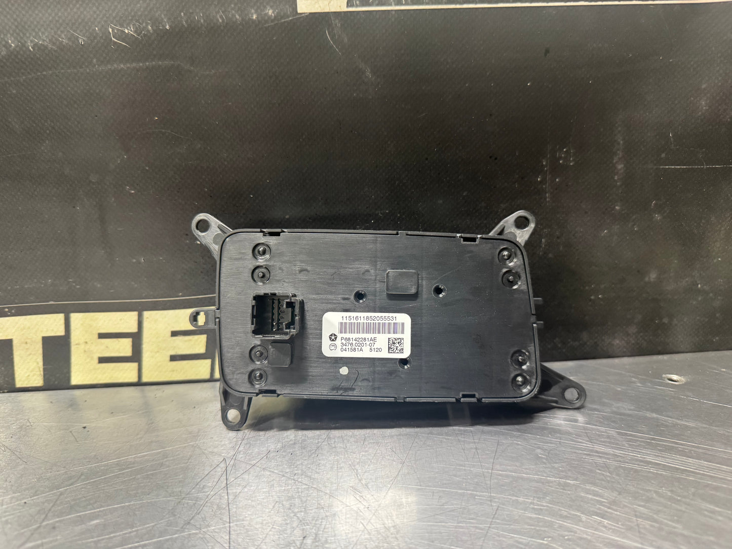 13-22 RAM 1500 2500 3500 4WD TRANSFER CASE CONTROL SWITCH P68142281AE OEM #N330