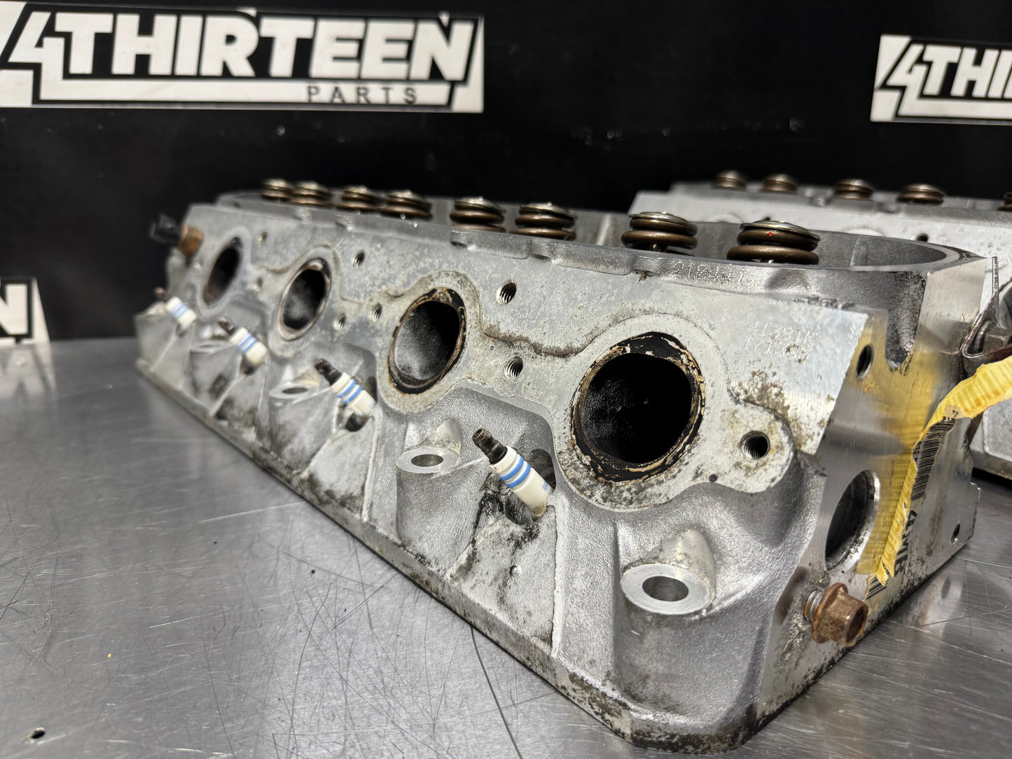 PAIR OEM CAMARO TRANS AM GTO CORVETTE CYLINDER HEADS 241 LS1 LS2 LS3 LSX #L416