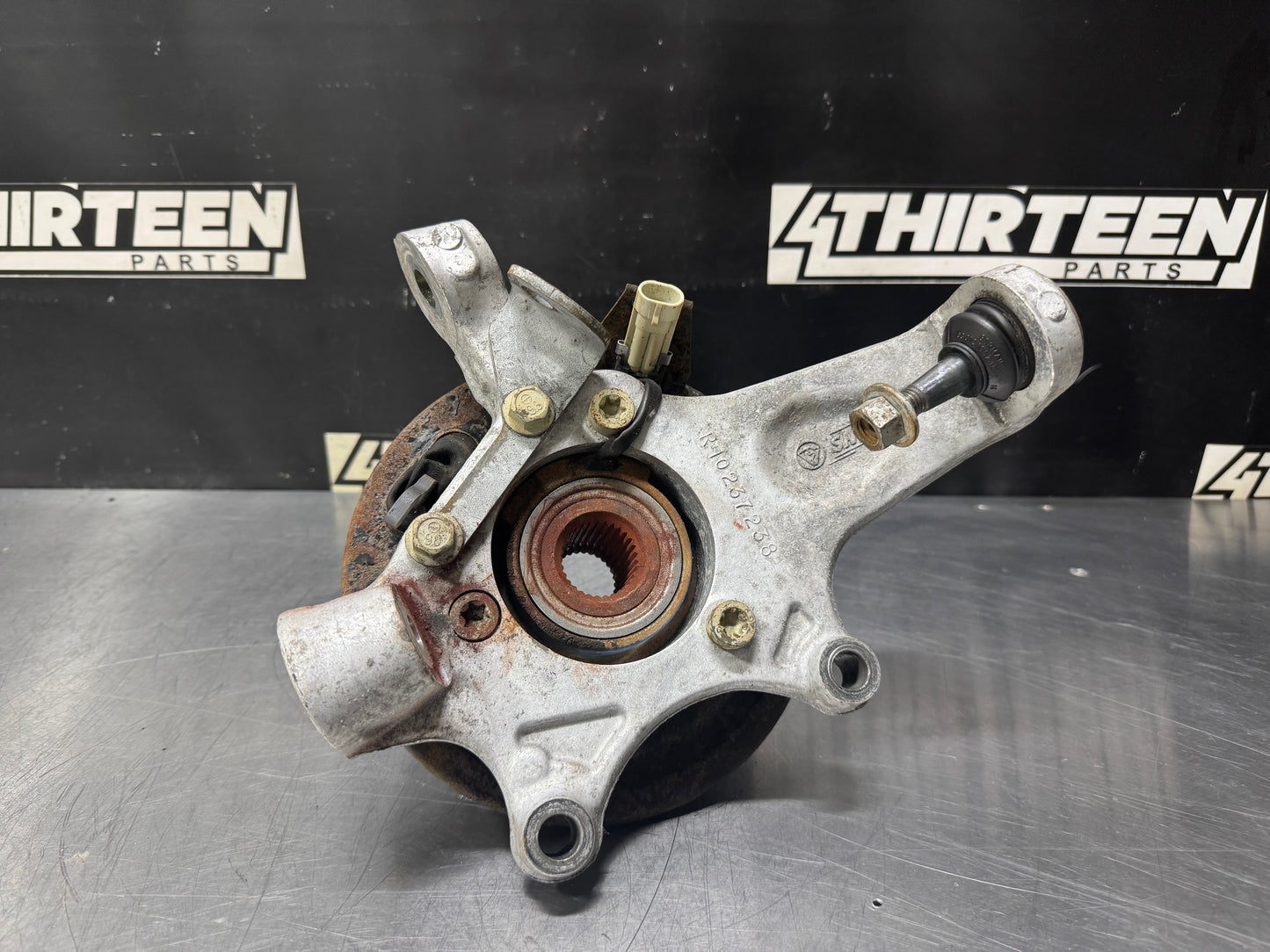 1997-2004 CORVETTE C5 LEFT DRIVER REAR SPINDLE KNUCKLE HUB OEM #N70