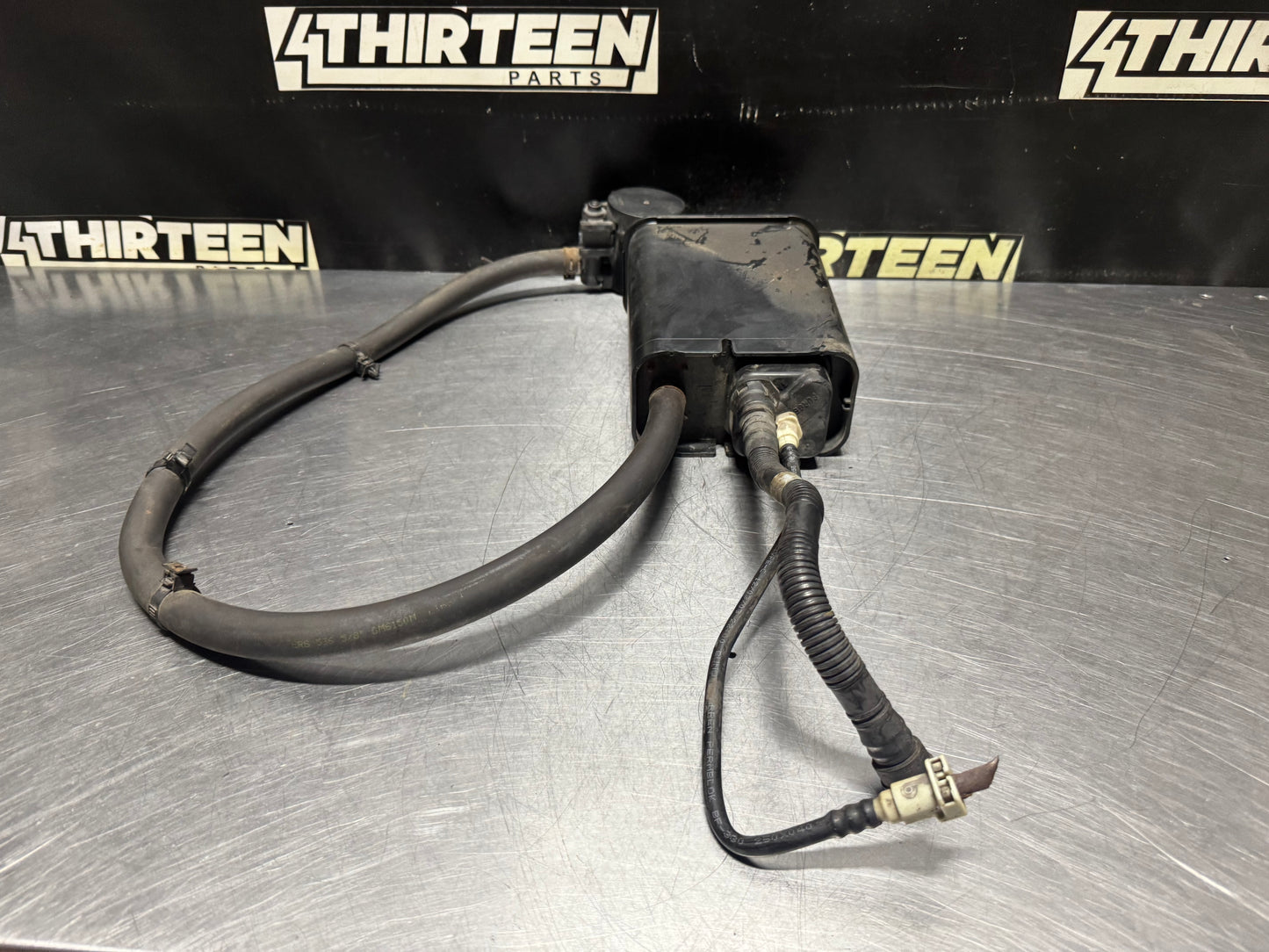 2004 PONTIAC GTO EVAP ASSEMBLY CHARCOAL CANISTER OEM #N543