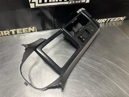 04-06 PONTIAC GTO SHIFTER BEZEL TRIM OEM #N135