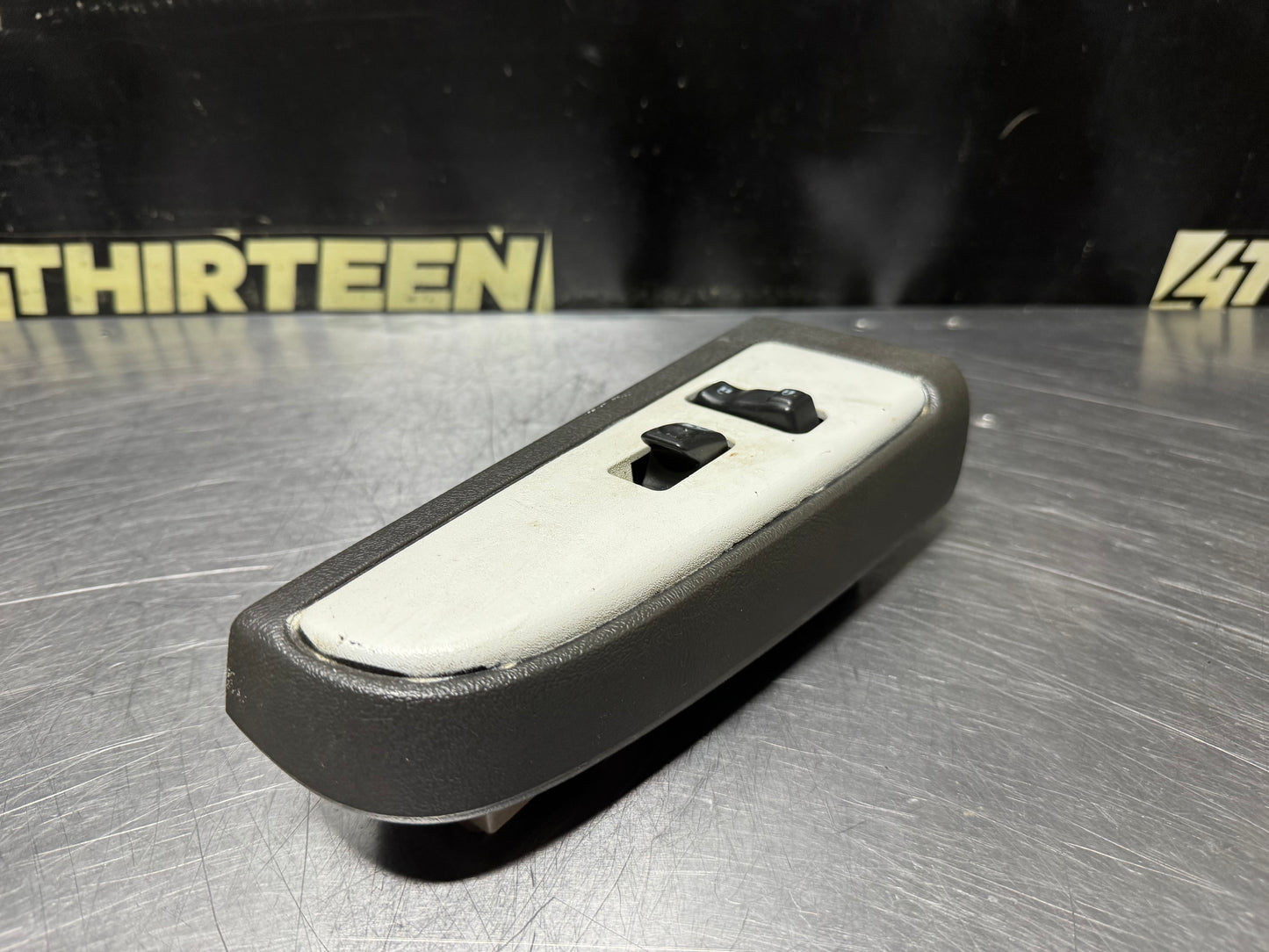 03-07 CHEVY SILVERADO 1500 RH PASSENGER WINDOW SWITCH 10398574 OEM #N758