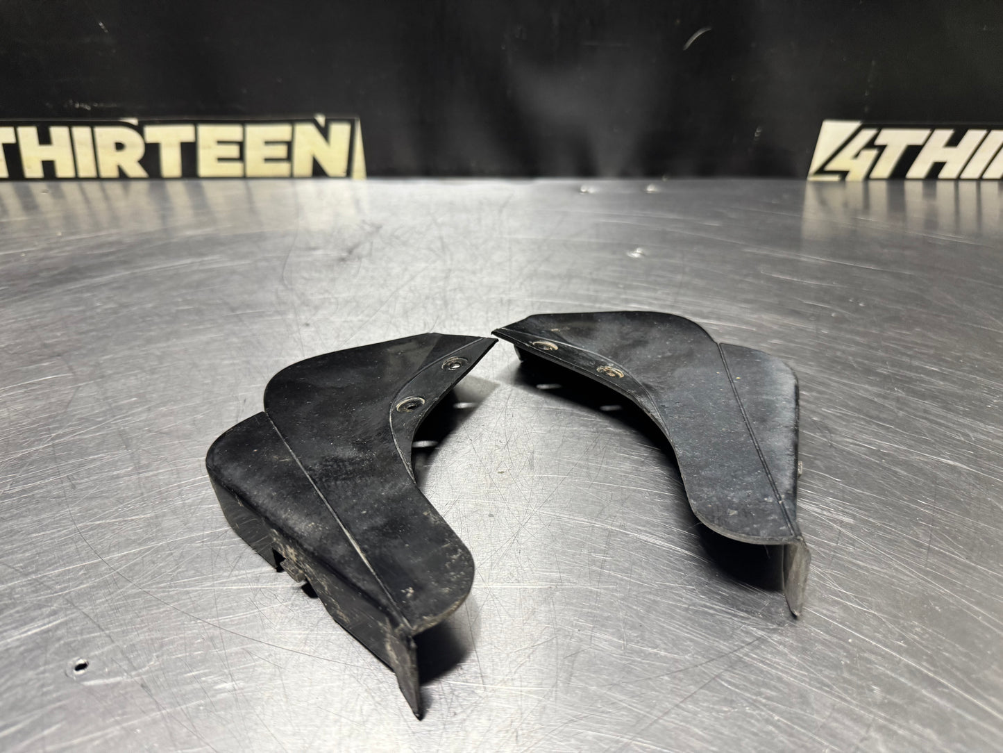 2004 PONTIAC GTO SIDE SKIRT ROCKER END CAPS BLK OEM #N244