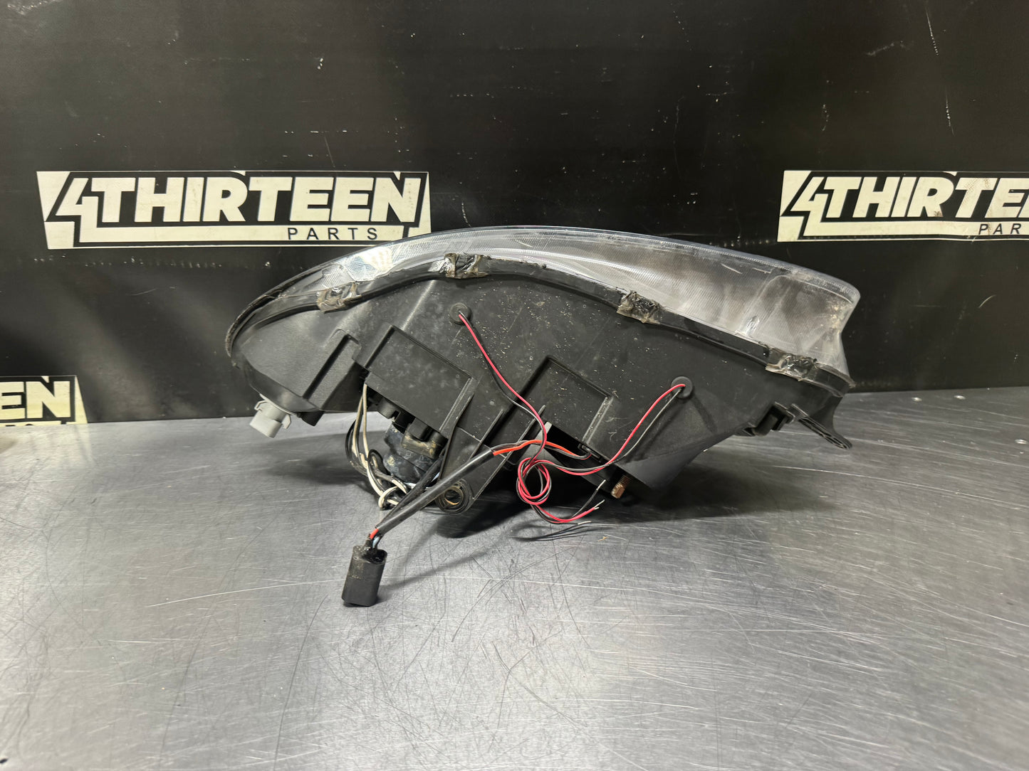04-06 PONTIAC GTO RH PASSENGER SIDE SPYDER HALO HEADLIGHT #N637