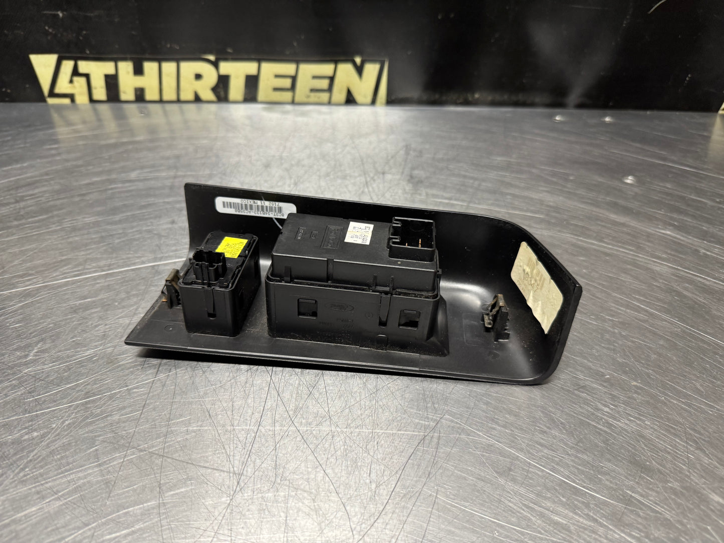 08-12 FORD F250/350 LH DRIVER MASTER WINDOW SWITCH 8C3T-14B133-AC35B8 OEM #N759