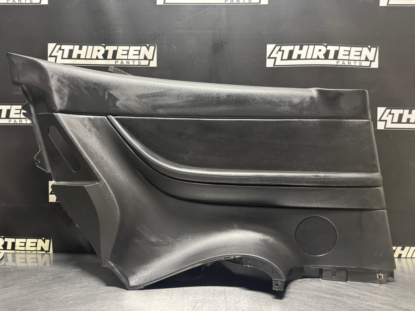 04-06 PONTIAC GTO LH REAR INTERIOR QUATER PANEL TRIM BLCK 9211961 OEM #N465