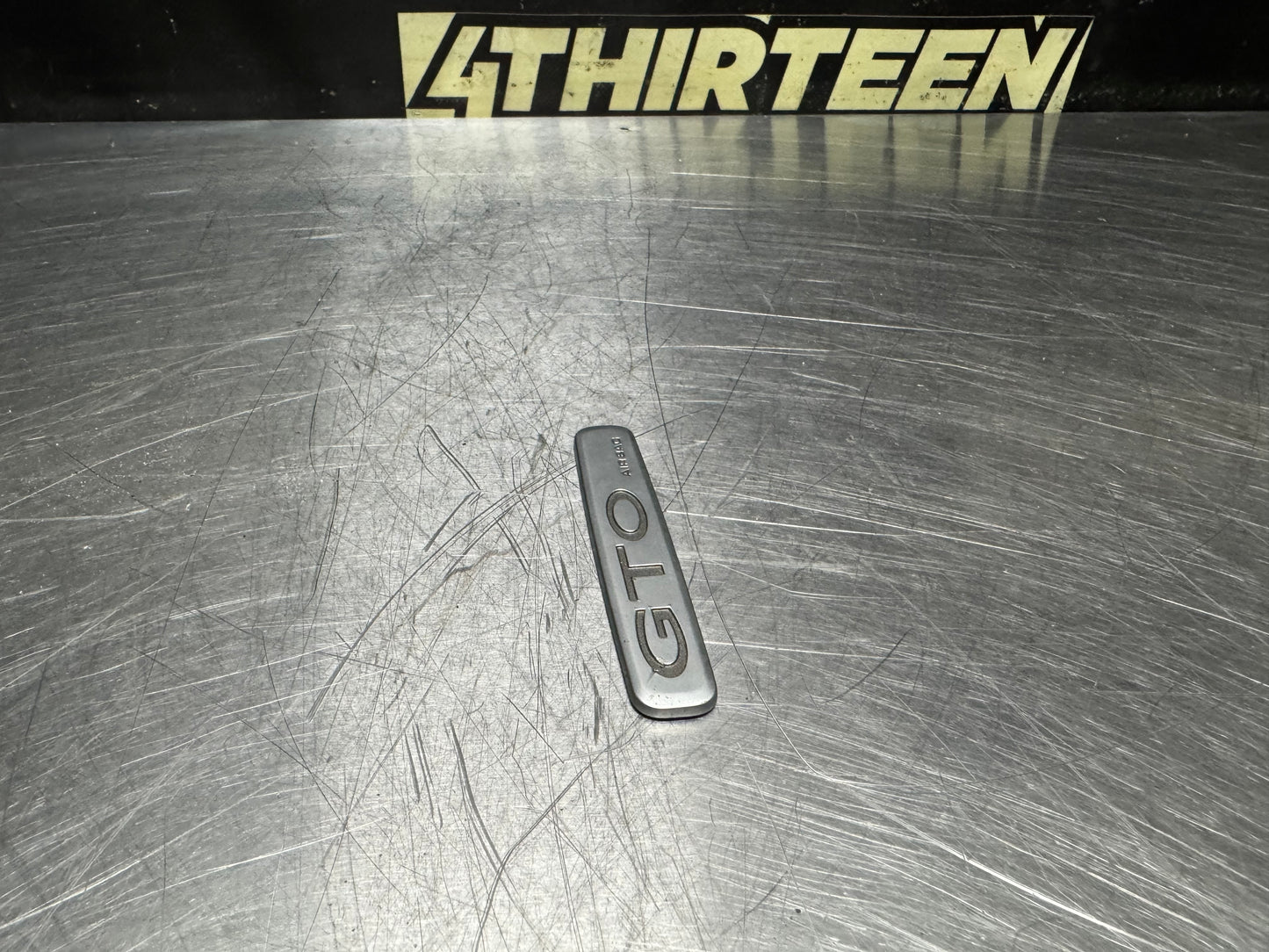 04-06 PONTIAC GTO DASH AIR BAG EMBLEM OEM #N644