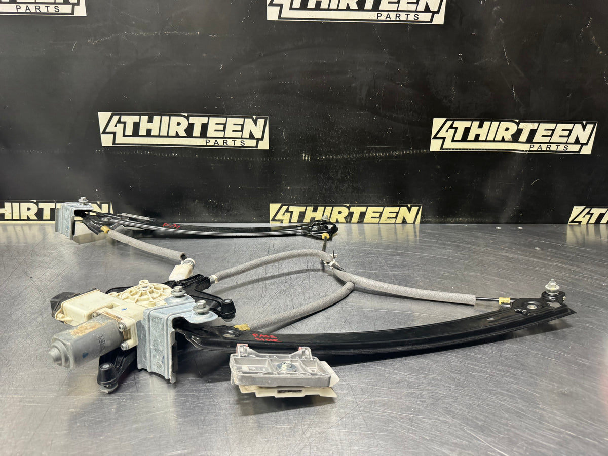 2015 FORD MUSTANG RH PASSENGER SIDE WINDOW MOTOR REGULATOR ASSEMBLY OEM #V53