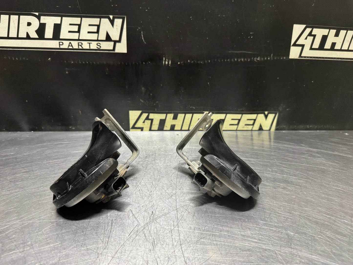 04-06 PONTIAC GTO HORN SET OEM #N682