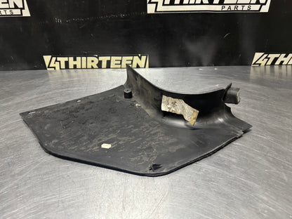04-06 GTO DRIVER SIDE LH KICK PANEL #N290