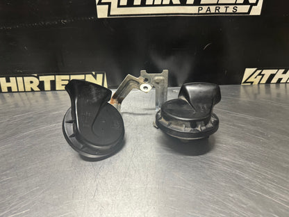 04-06 PONTIAC GTO HORN SET OEM #N320