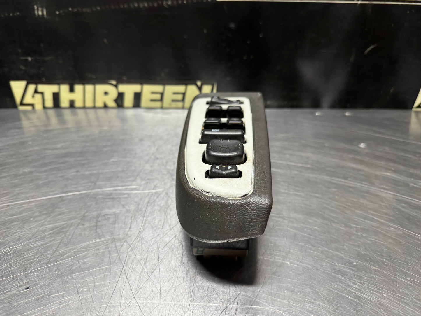 03-07 CHEVY SILVERADO 1500 LH DRIVER MASTER WINDOW SWITCH 10398565 OEM #N757