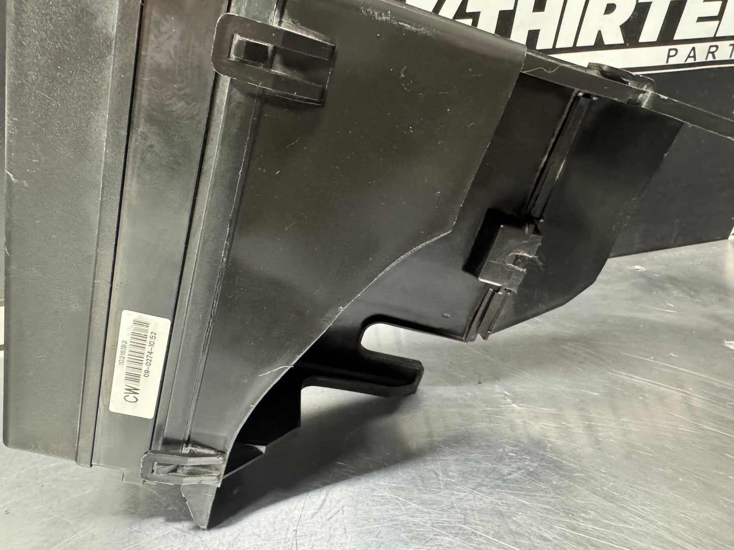 97-04 CORVETTE C5 ENGINE BAY FUSE BOX OEM 12176988 #L300