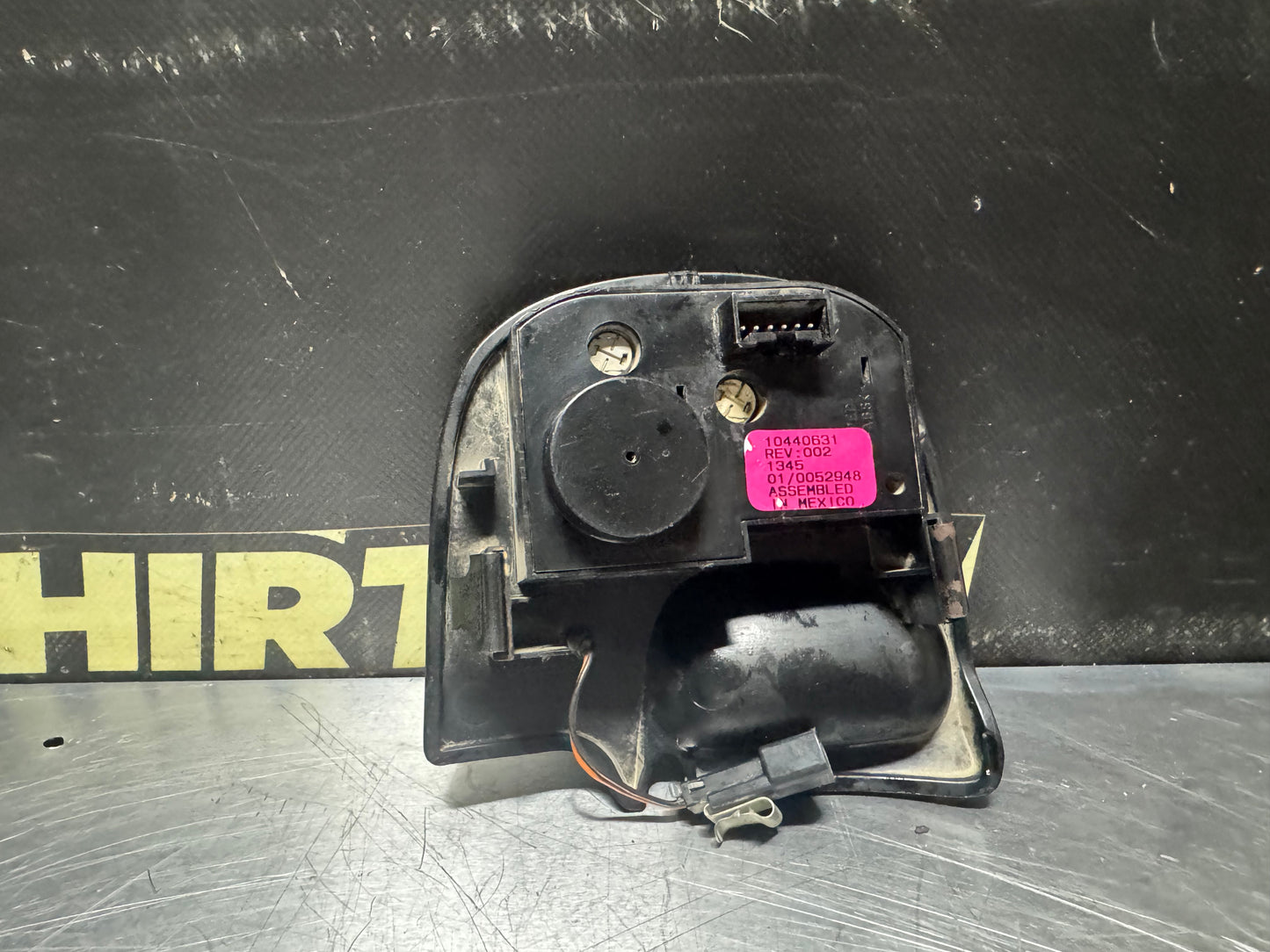 1997-2004 C5 CORVETTE ACTIVE HANDLING TRACTION CONTROL SWITCH OEM 10440631 #N517
