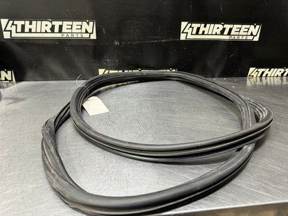 04-06 PONTIAC GTO LH DRIVER DOOR SILL WEATHER STRIP SEAL OEM #N718