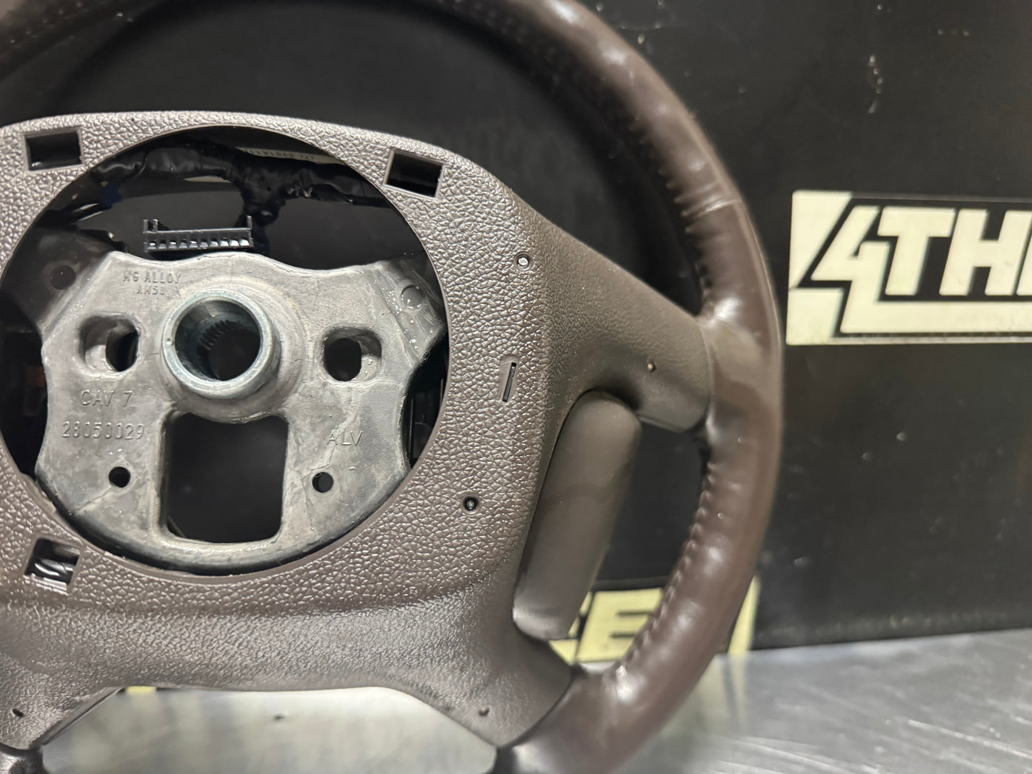 2010-2014 GMC YUKON DENALI HEATED WOODGRAIN STEERING WHEEL OEM 20779501 #N605