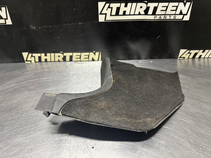 04-06 GTO DRIVER SIDE LH KICK PANEL #N290