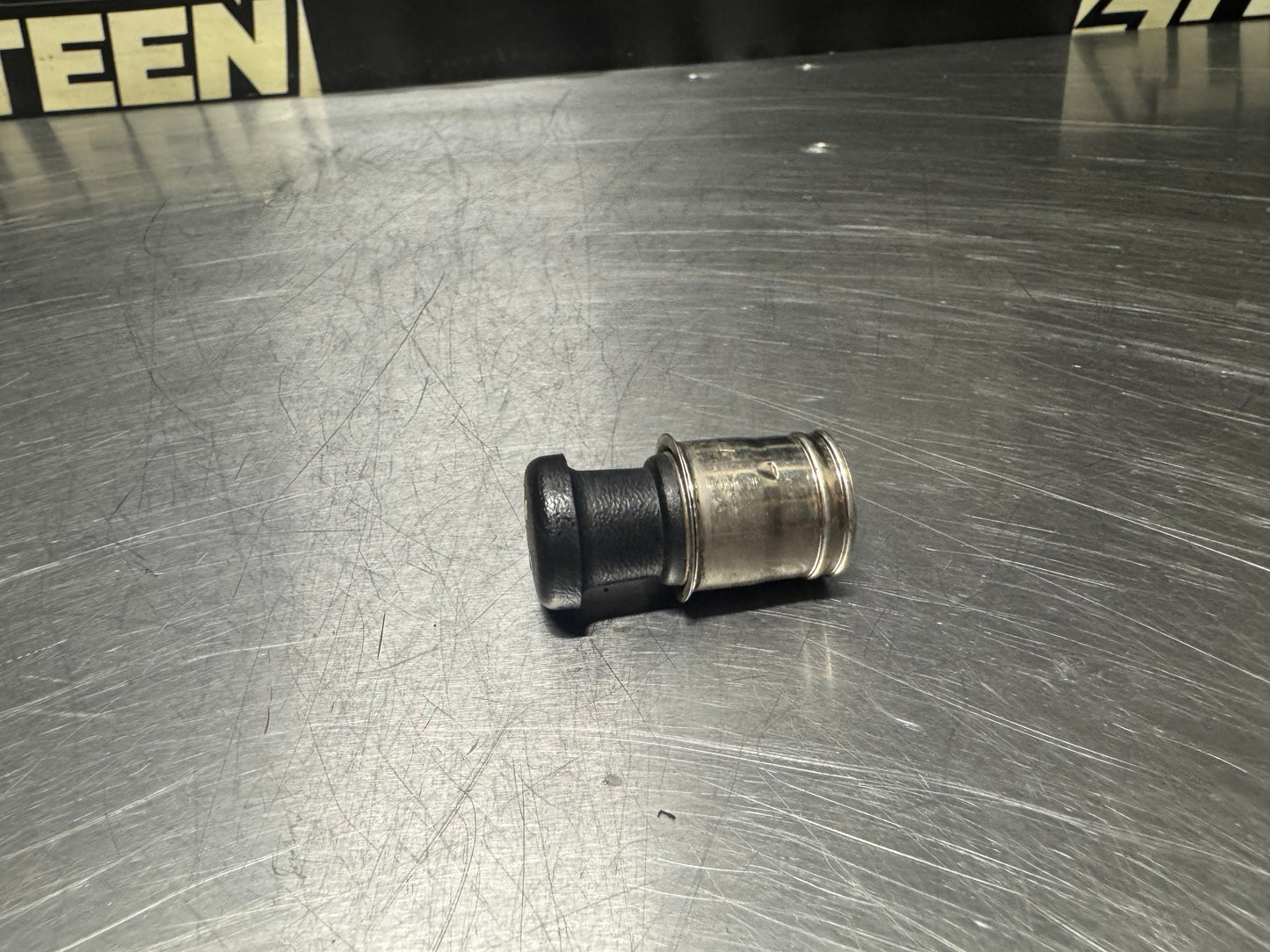 97-04 C5 CORVETTE CIGARETTE LIGHTER ELEMENT OEM #N278
