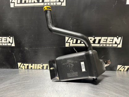 2004-2006 PONTIAC GTO WINDSHIELD WASHER AND PUMP RESERVOIR 4053229 OEM #N323