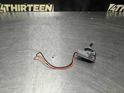 97-04 C5 CORVETTE LIGHTER PIGTAIL OEM #N361