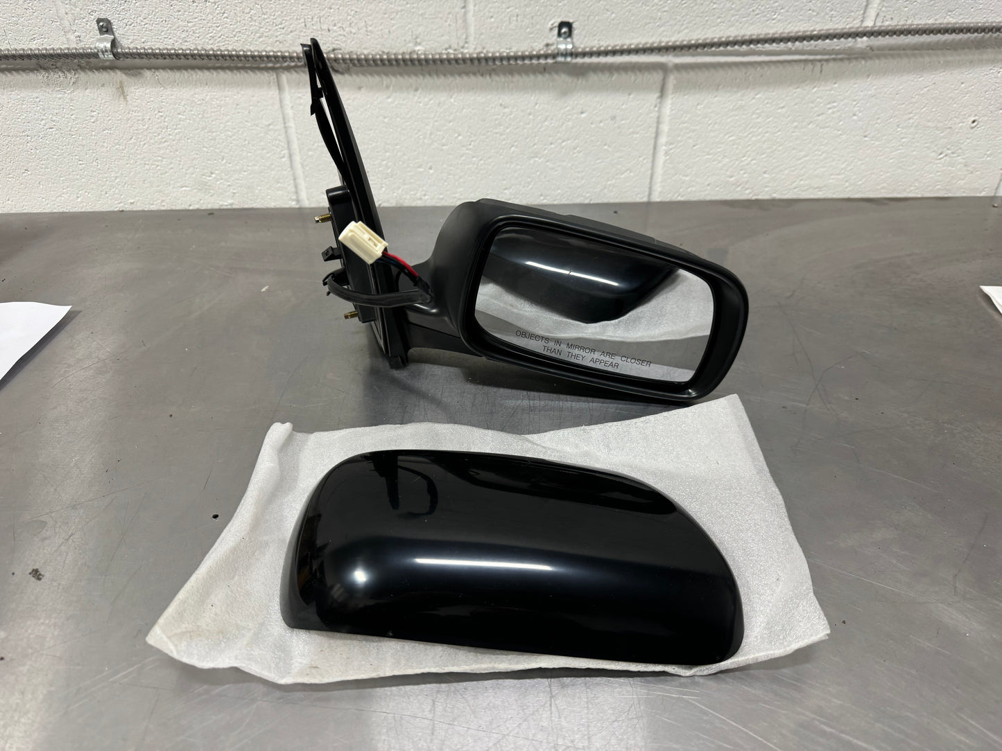 2005 TOYOTA PRIUS RH AFTERMARKET MIRROR WITH CAP #L37