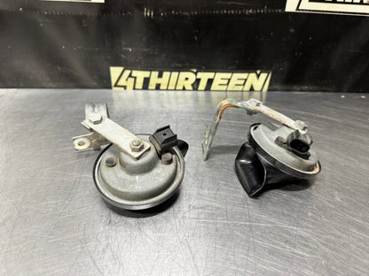 04-06 PONTIAC GTO HORN SET OEM #N704
