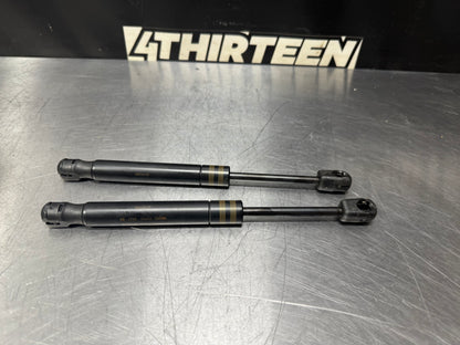 04-06 PONTIAC GTO REAR TRUNK SHOCK STRUTS OEM #L447