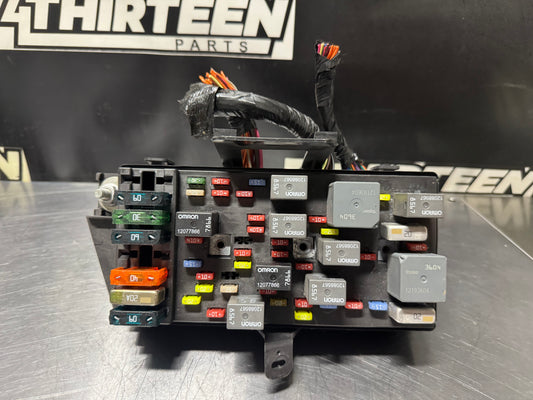 01-04 CORVETTE C5 INTERIOR FUSE RELAY BOX OEM 10443148 #N189