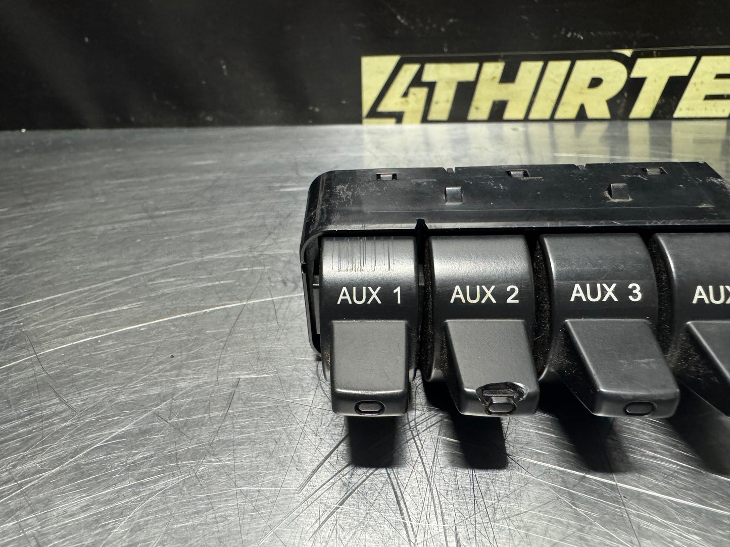 05-07 Ford F250 F350 SUPER DUTY AUXILIARY DASH CONTROL SWITCH OEM #N600