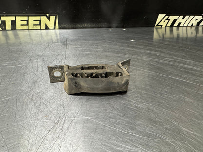 1997-2004 C5 CORVETTE REAR RUBBER EXHAUST HANGER #N885