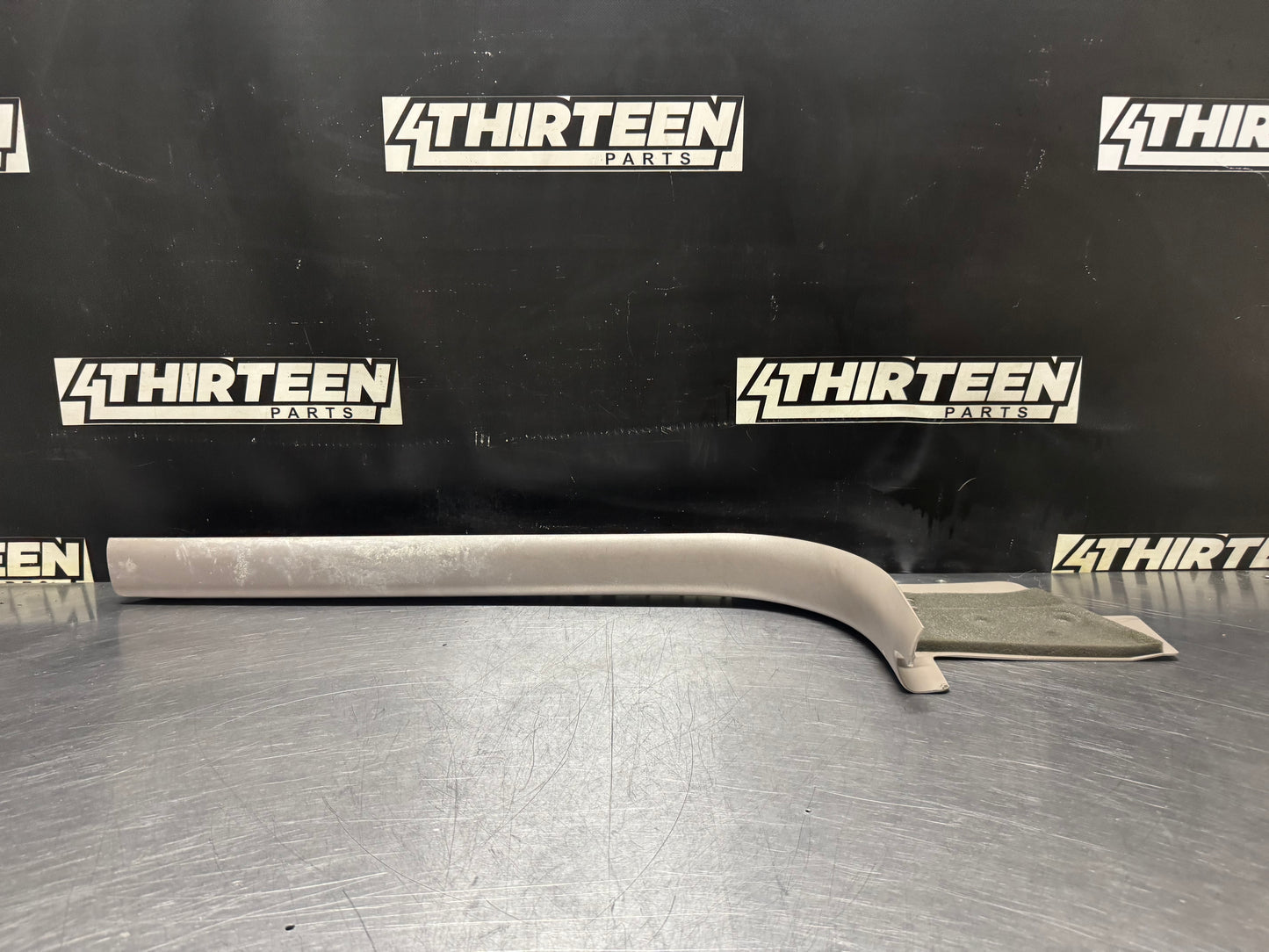 1997-2004 C5 CORVETTE DRIVER SIDE DOOR SILL KICK PANEL LH SHALE 10247091 #N404