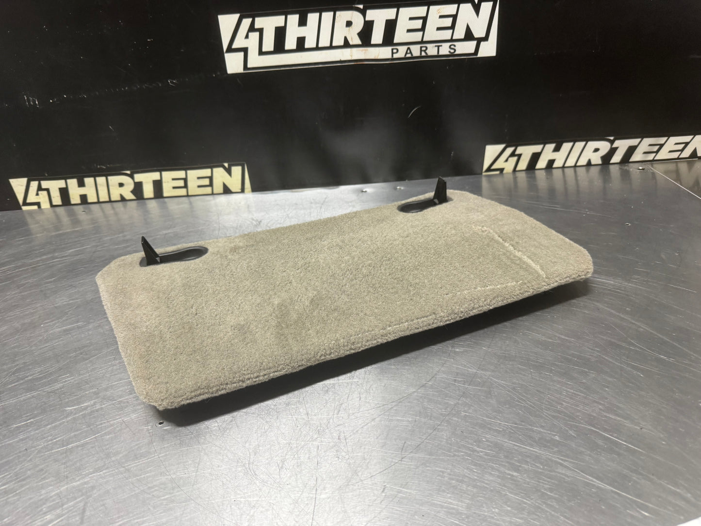 1997-2004 C5 CORVETTE PASSENGER RH FUSE KICK PANEL CARPET COVER 10273083 #N250
