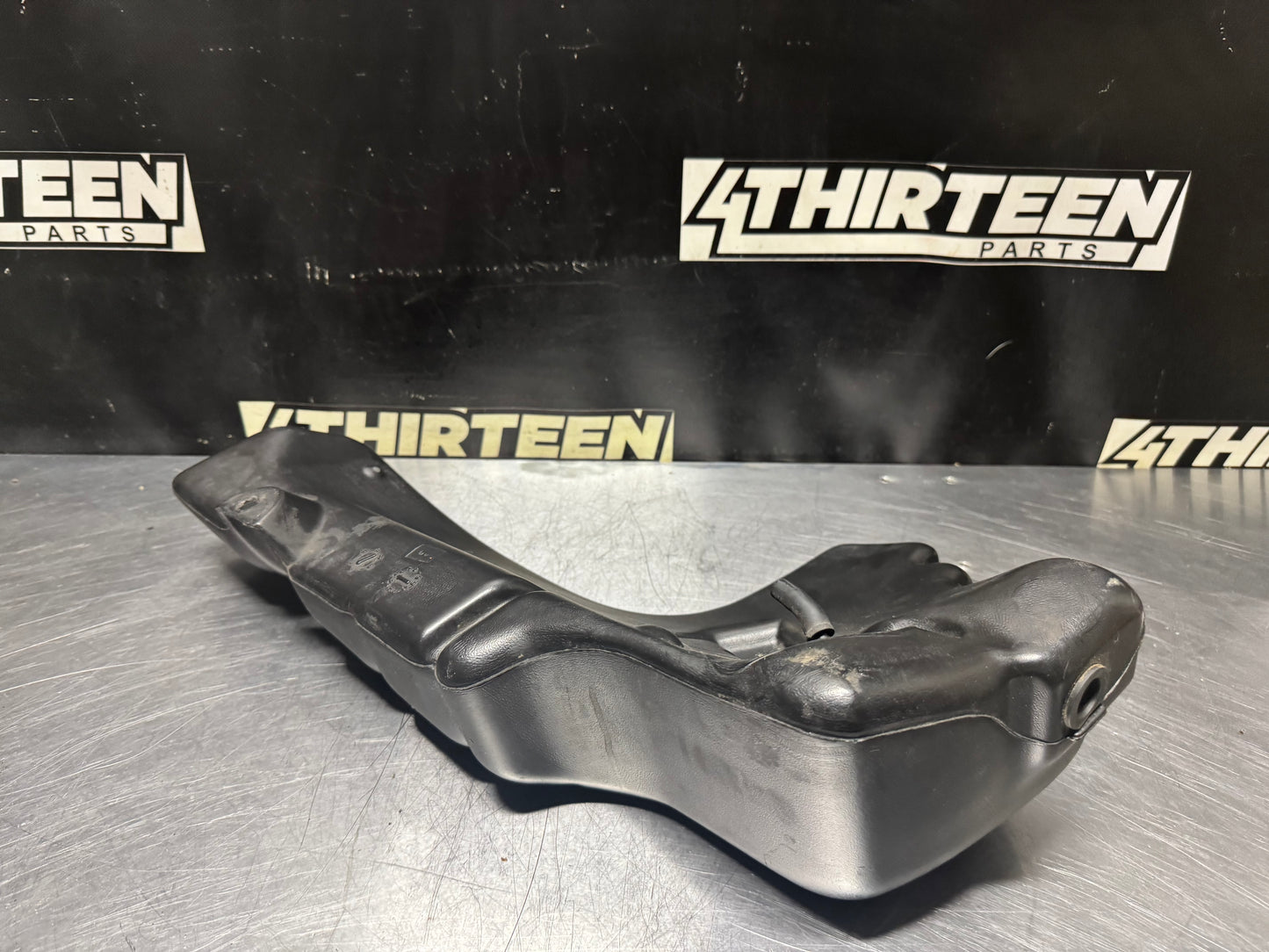 97-04 C5 CORVETTE WINDSHIELD WASHER FLUID RESERVOIR OEM 22154852 USED #N292