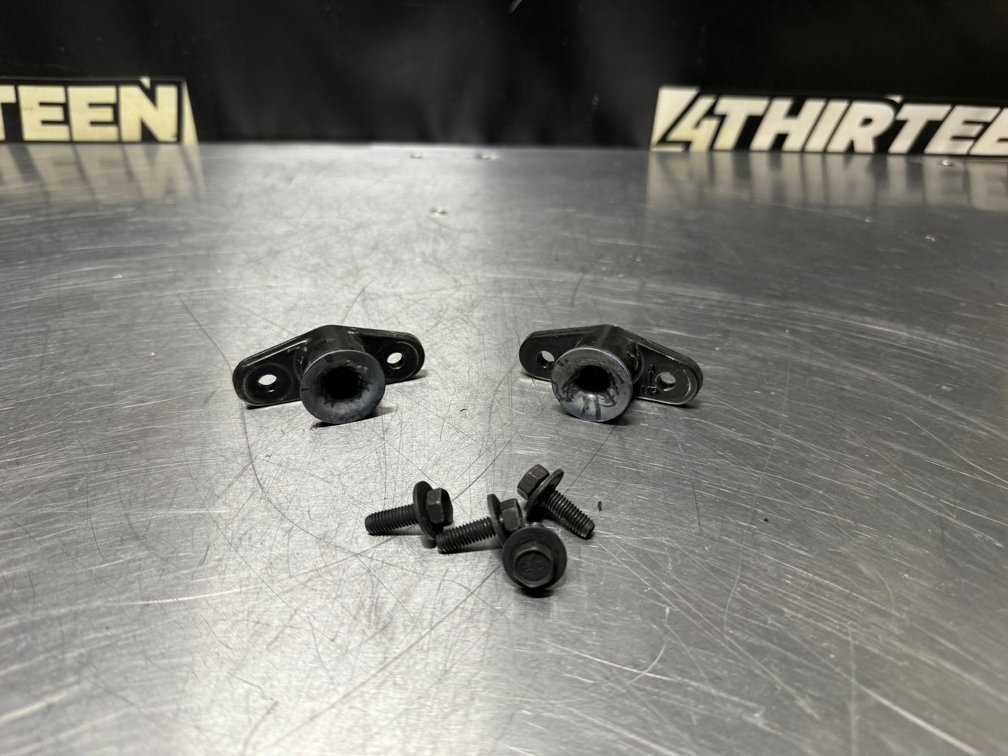 97-04 C5 CORVETTE TARGA TOP MOUNTING BRACKETS OEM #N191