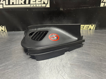 04-06 PONTIAC GTO RH PASSENGER SIDE DEFROST VENT TRIM OEM #N615