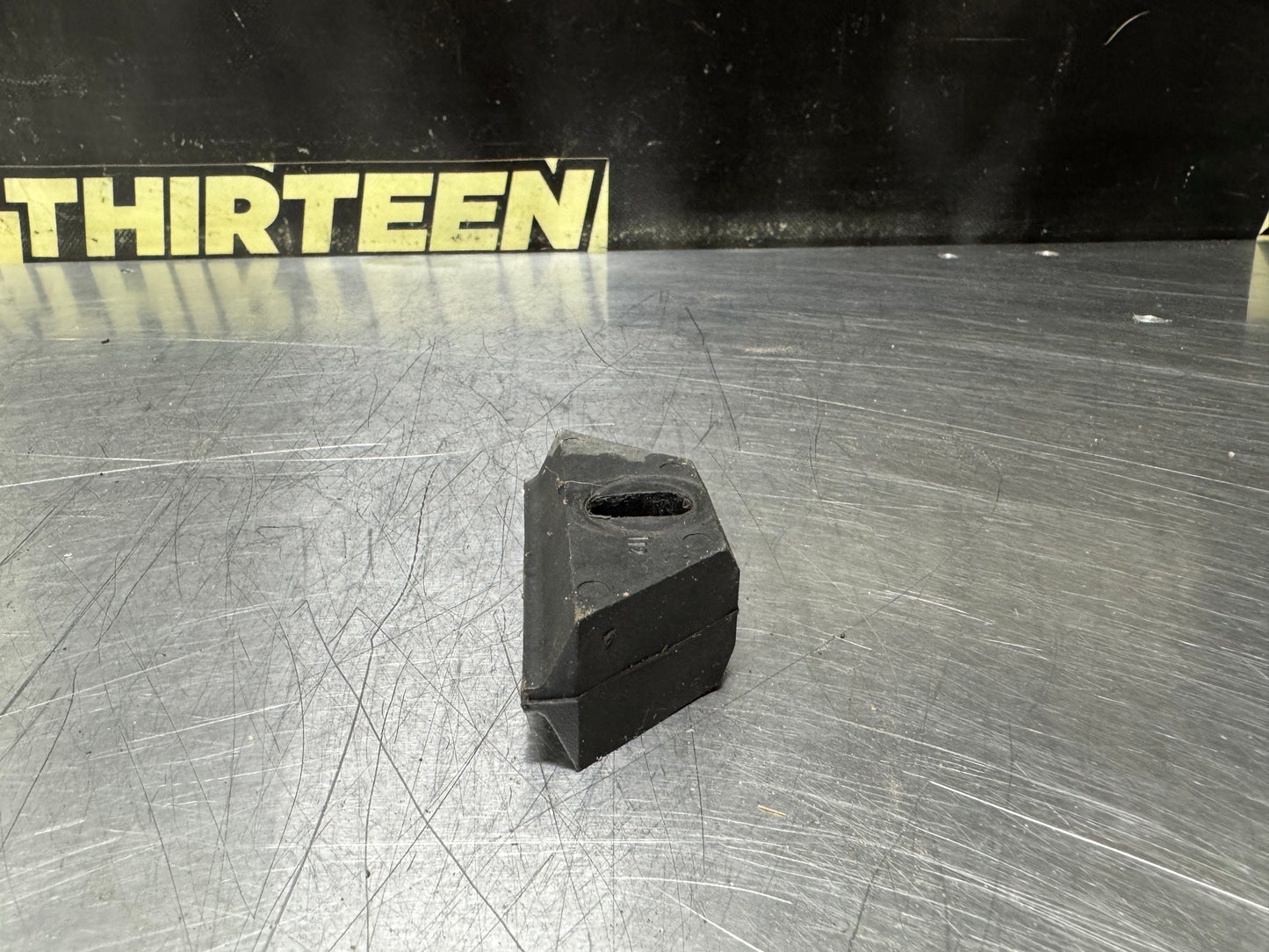 97-04 C5 CORVETTE BATTERY TIE DOWN CLAMP OEM #N884