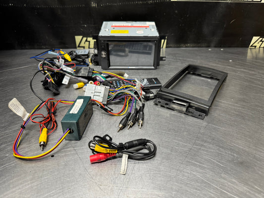 99-06 SILVERADO BLAHPUNKT SAN DIEGO 530 DOUBLE DIN RADIO #N842
