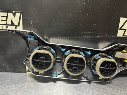 2017 FORD MUSTANG GT CENTER DASH TRIM WITH VENTS FR3B-63044A92 #766