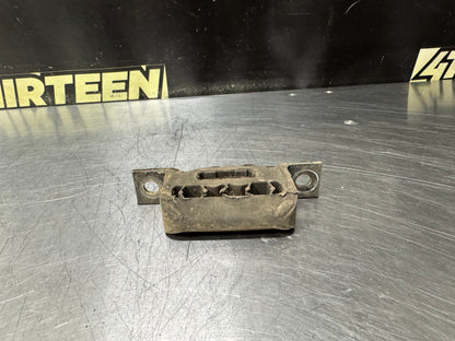 1997-2004 C5 CORVETTE REAR RUBBER EXHAUST HANGER #N886