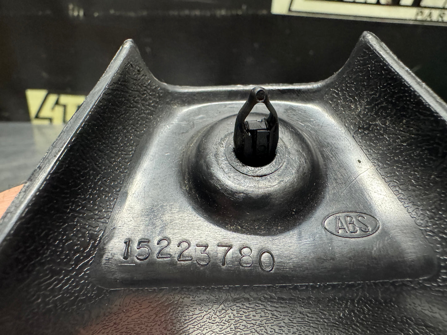 97 -04 CORVETTE C5 SEAT TRACK COVER #N595