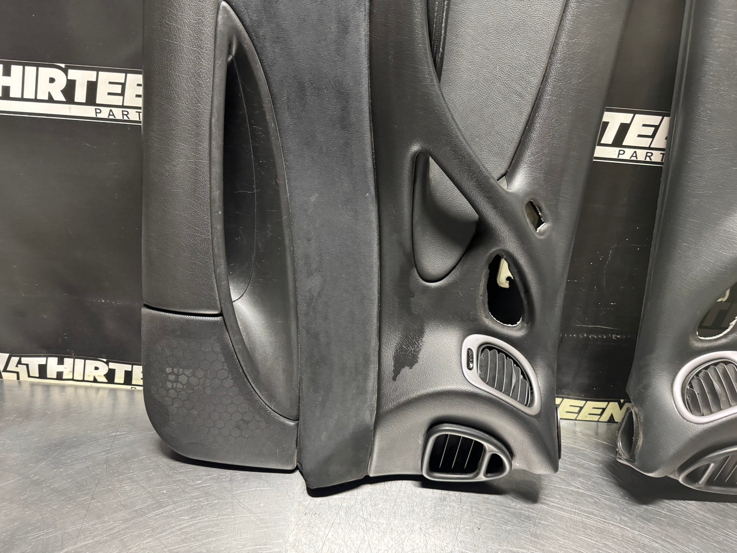 04-06 PONTIAC GTO  BLK DOOR PANEL SET LH AND RH #N430