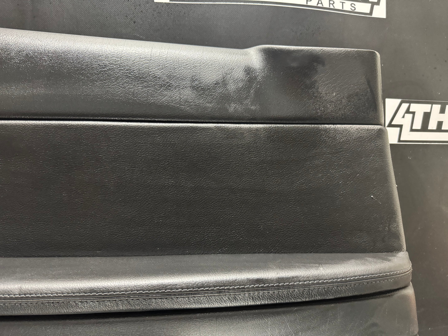 04-06 PONTIAC GTO LH REAR INTERIOR QUATER PANEL TRIM BLCK 9211961 OEM #N465