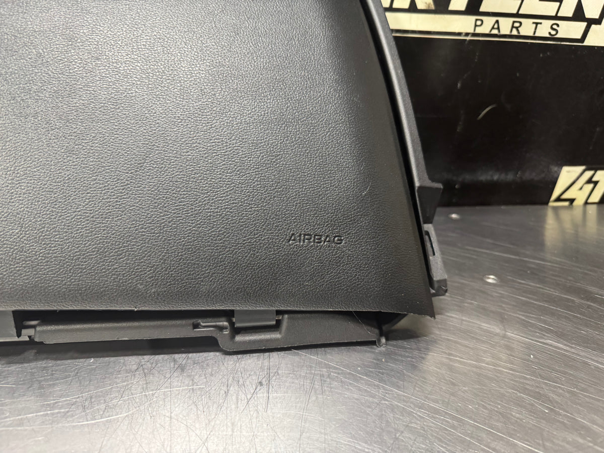 18-23 FORD MUSTANG GT GLOVE BOX COMPARTMENT OEM #V84