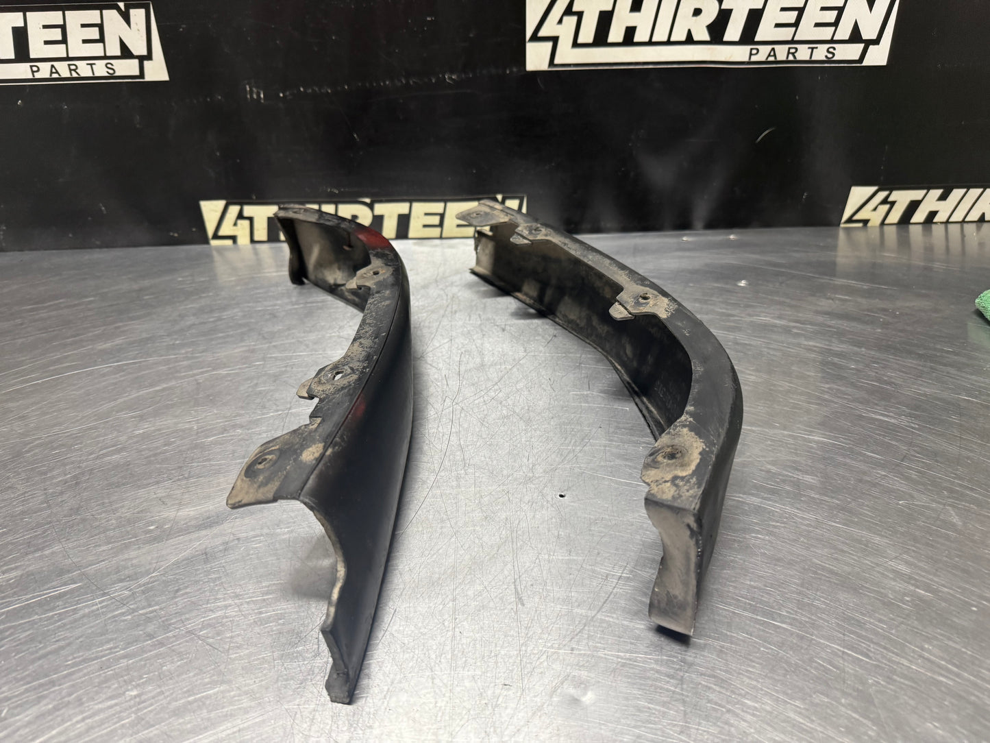 97-04 C5 CORVETTE LH RH FRONT BUMPER LOWER VALENCE SET OEM #N286