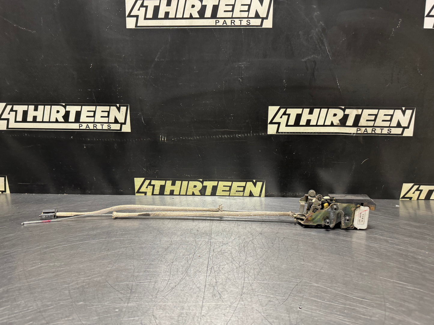 97-04 C5 CORVETTE RH PASSENGER DOOR LOCK ACTUATOR ASSEMBLY OEM #N536
