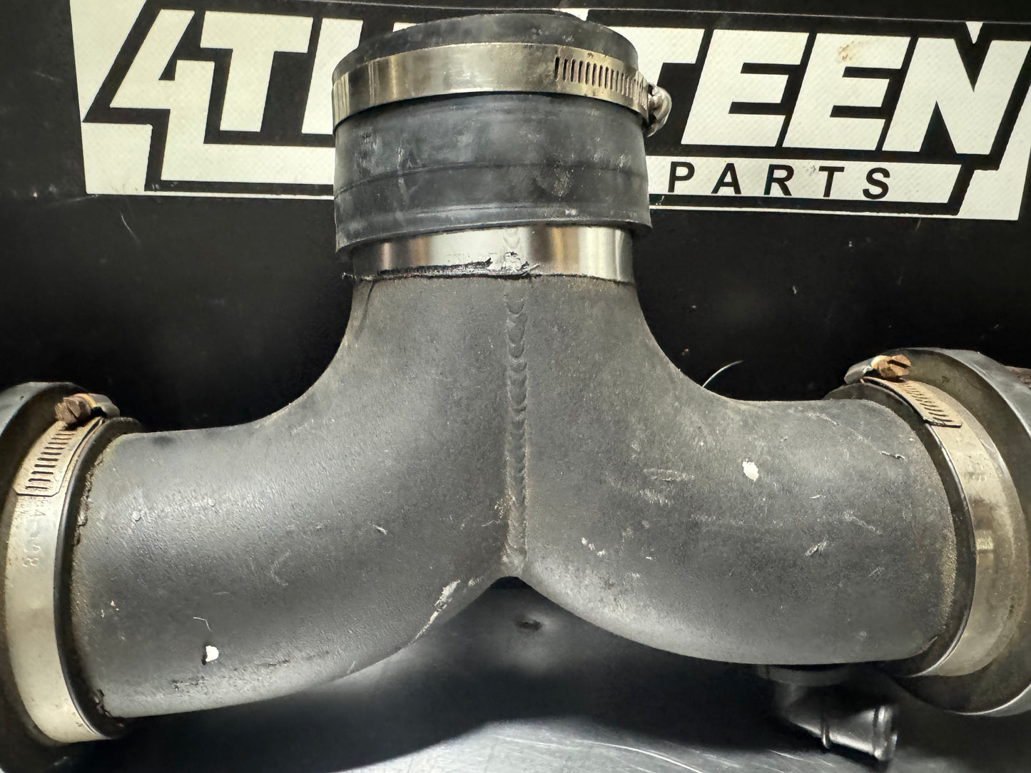 97-04 CORVETTE C5 DUAL AIR INTAKE #N247